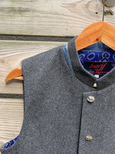 Load image into Gallery viewer, Zarif Women's Waistcoat